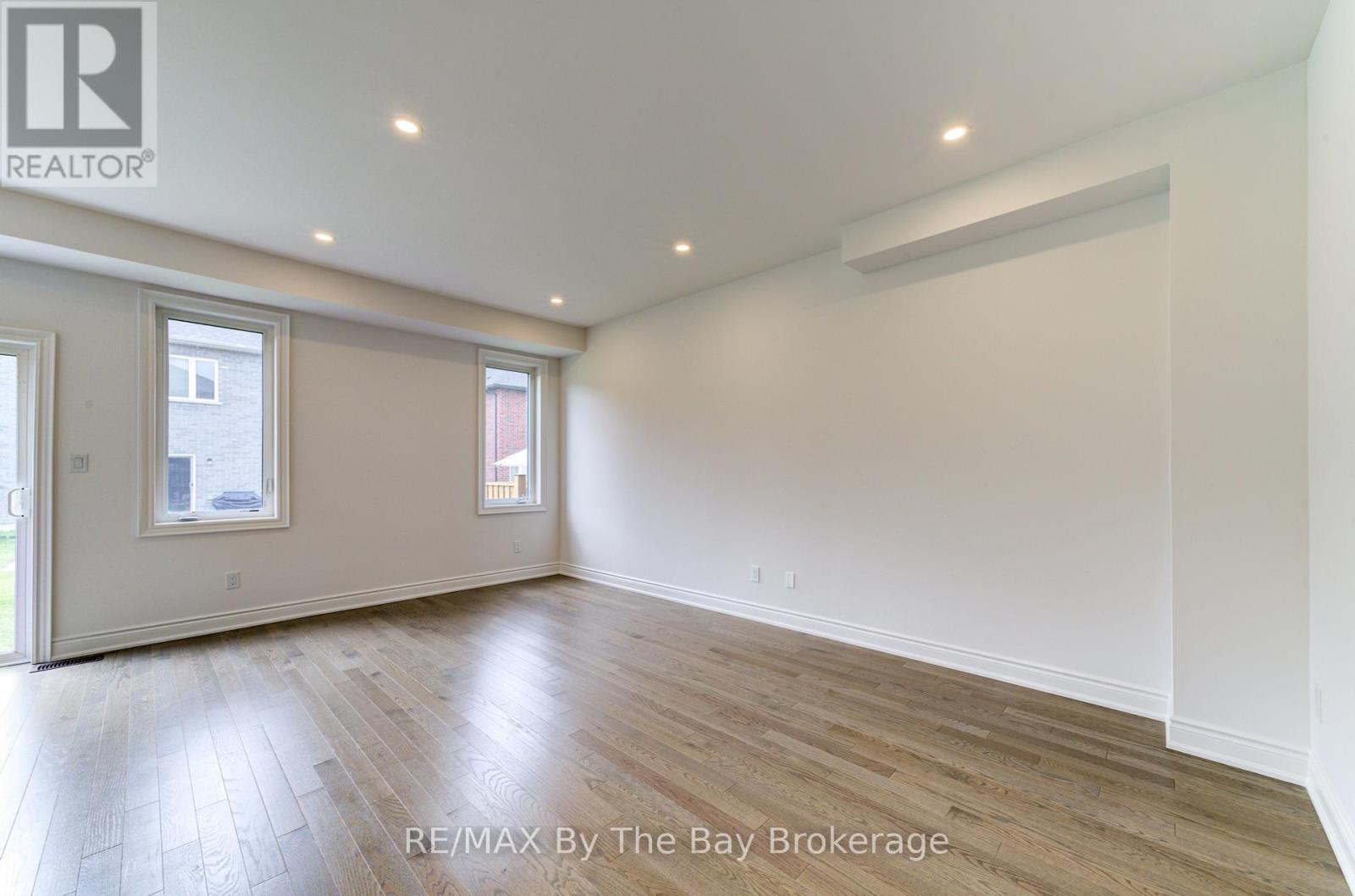 28 Autumn Drive, Wasaga Beach, Ontario  L9Z 0K7 - Photo 23 - S12298861