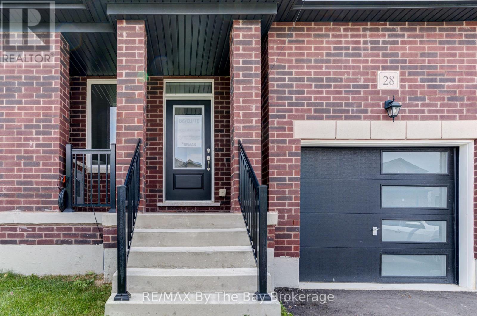 28 Autumn Drive, Wasaga Beach, Ontario  L9Z 0K7 - Photo 3 - S12298861