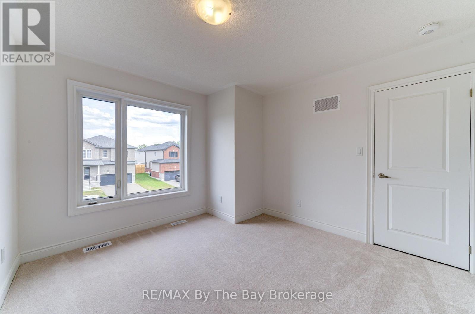 28 Autumn Drive, Wasaga Beach, Ontario  L9Z 0K7 - Photo 40 - S12298861