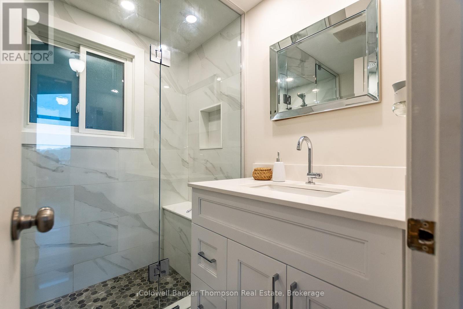 310 North Drive, Huntsville, Ontario  P1H 2J2 - Photo 15 - X12298848