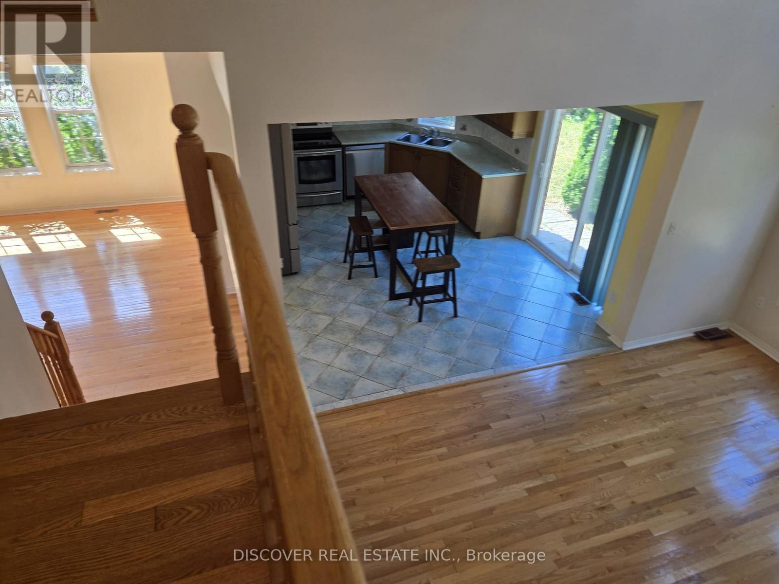 5792 Raftsman Cove, Mississauga, Ontario  L5M 7H4 - Photo 11 - W12298823