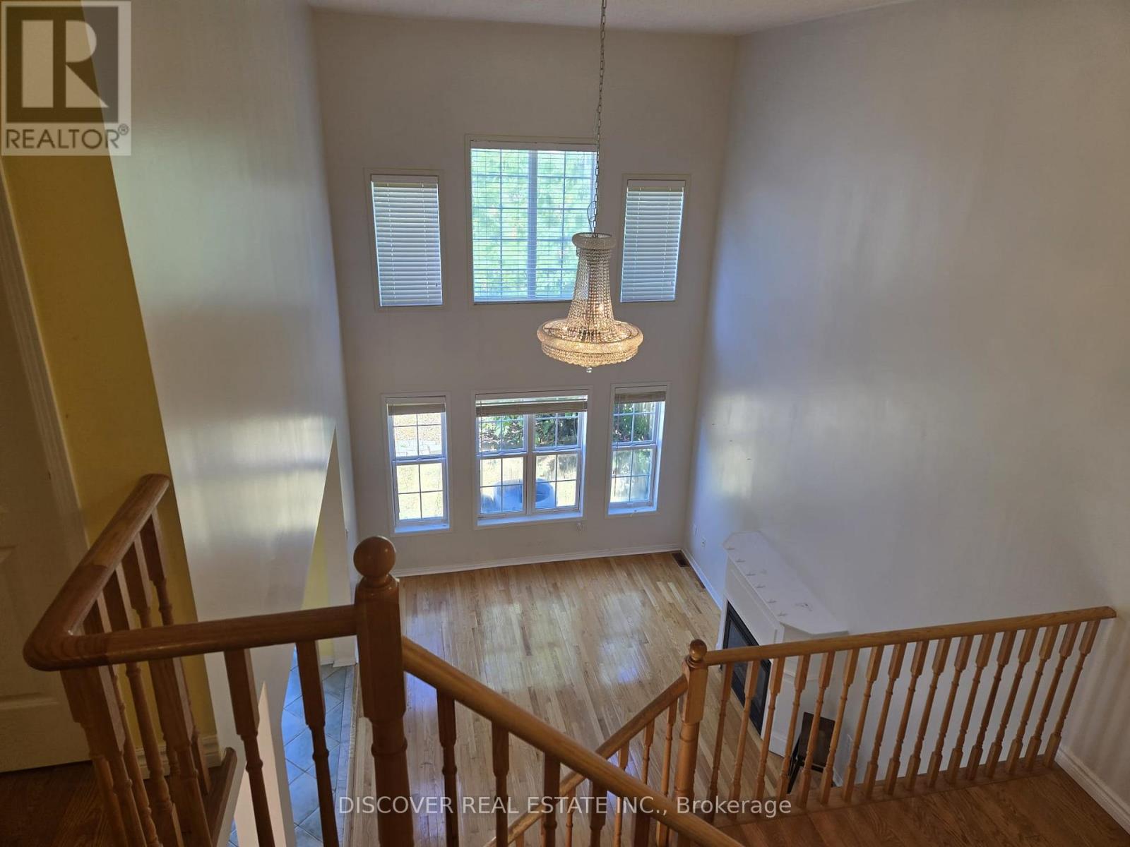 5792 Raftsman Cove, Mississauga, Ontario  L5M 7H4 - Photo 5 - W12298823