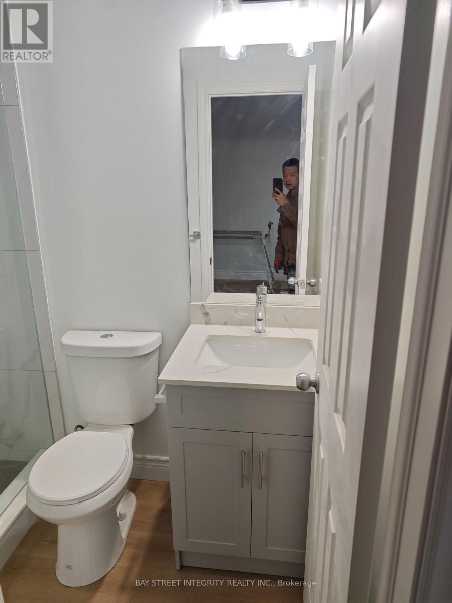 Main - 459 Palmerston Boulevard, Toronto, Ontario M6G 2N9 - Photo 8 - C12298847