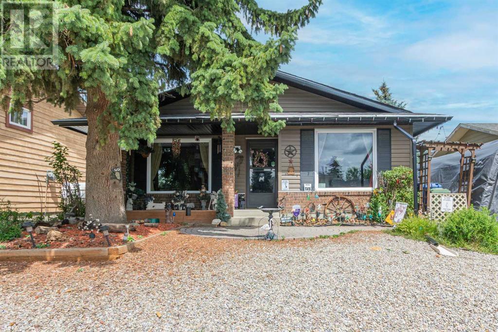 Property at 145 Carr Crescent image 2