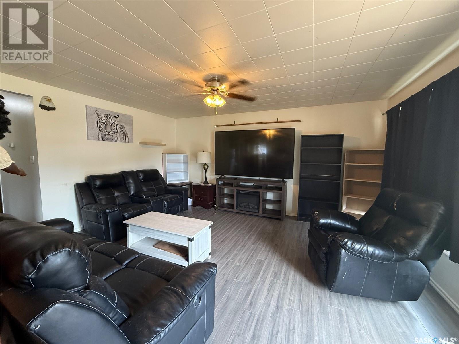 1726 15th Street W, Prince Albert, Saskatchewan  S6V 3T5 - Photo 4 - SK013202