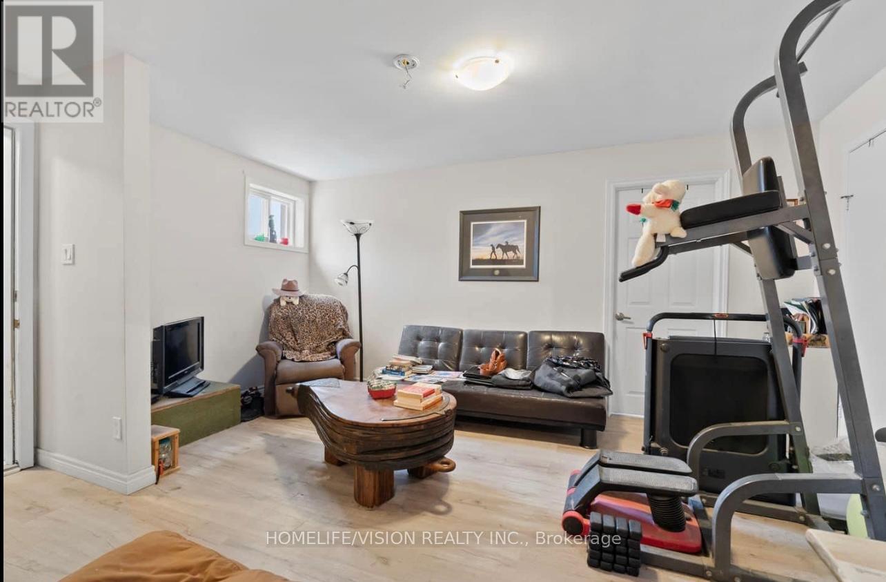 78 Front Street S, Orillia, Ontario  L3V 4S3 - Photo 18 - S12298866