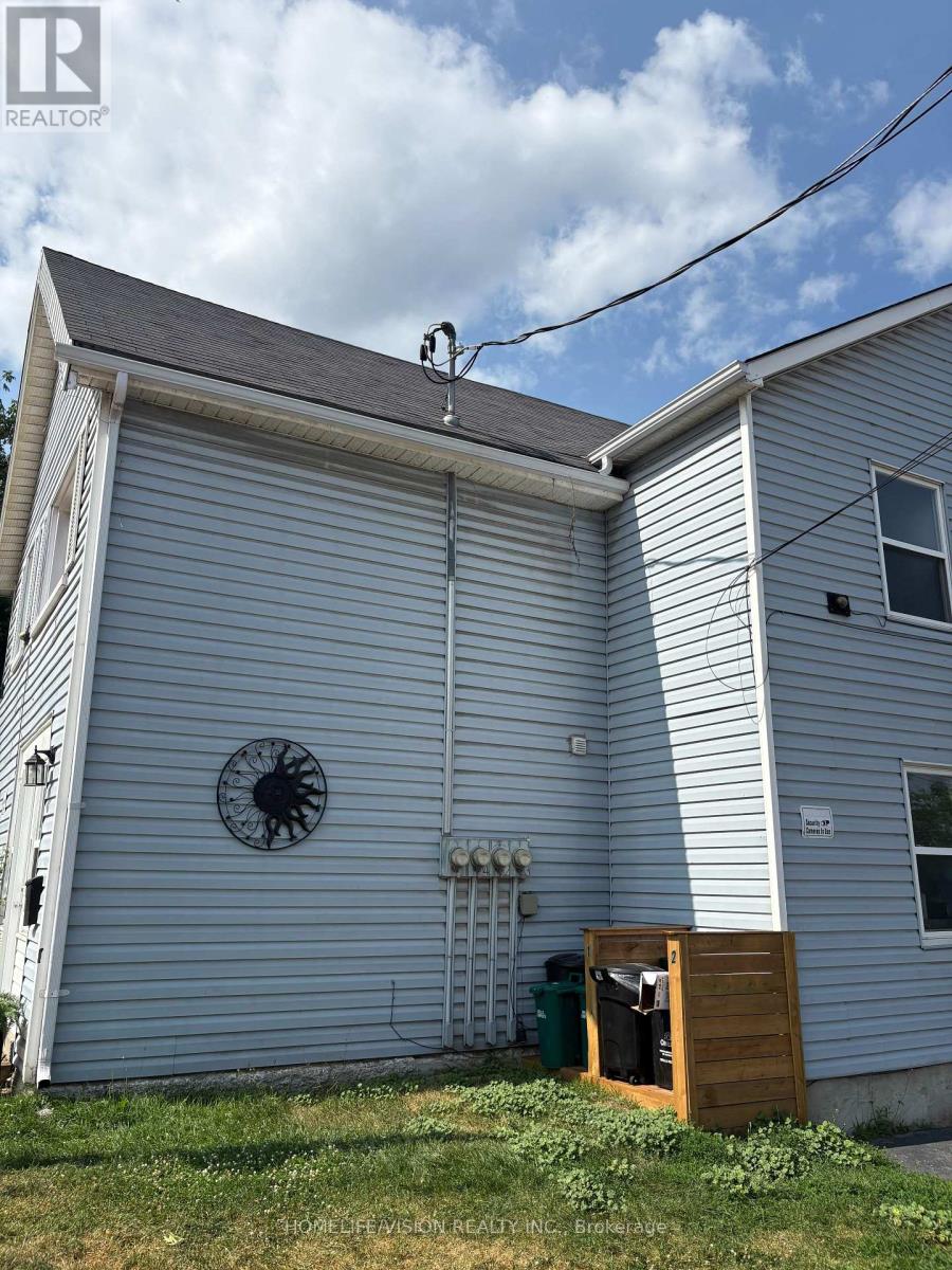 Property at 78 FRONT STREET S image 5