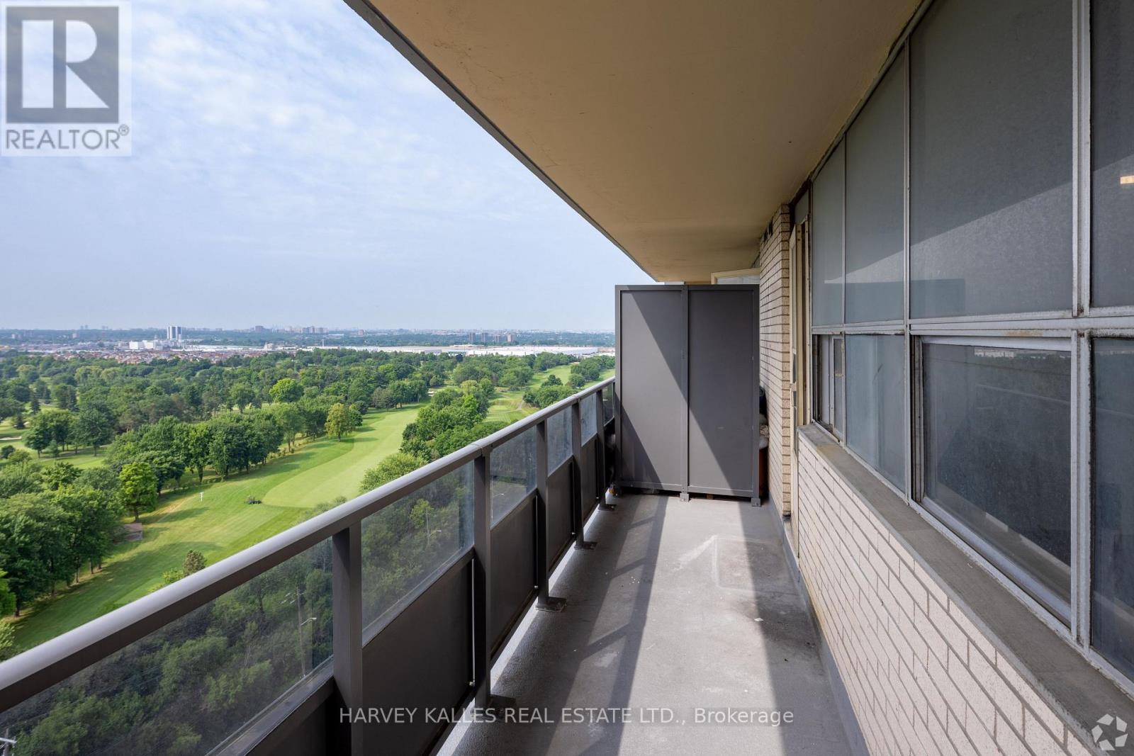 304 - 2000 Sheppard Avenue W, Toronto, Ontario  M3N 1A2 - Photo 4 - W12298855