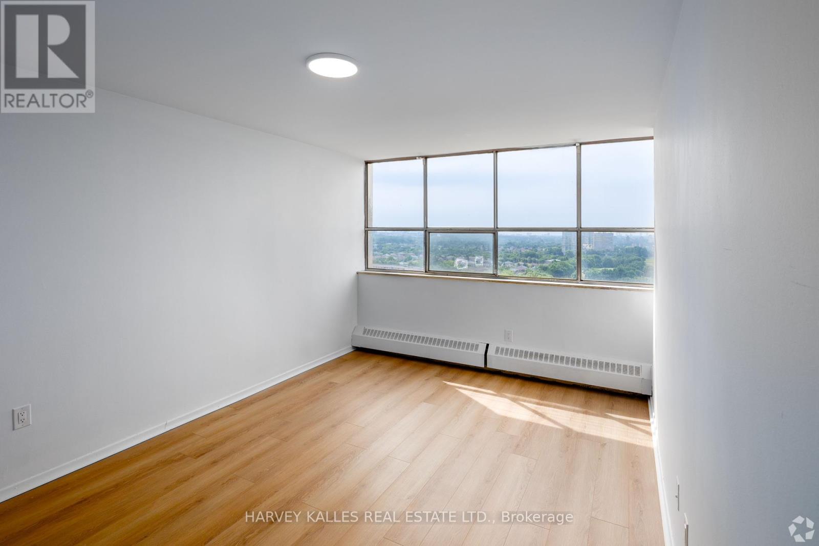 304 - 2000 Sheppard Avenue W, Toronto, Ontario  M3N 1A2 - Photo 5 - W12298855