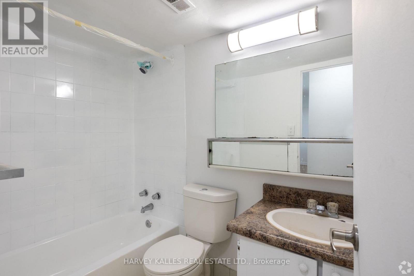 304 - 2000 Sheppard Avenue W, Toronto, Ontario  M3N 1A2 - Photo 7 - W12298855