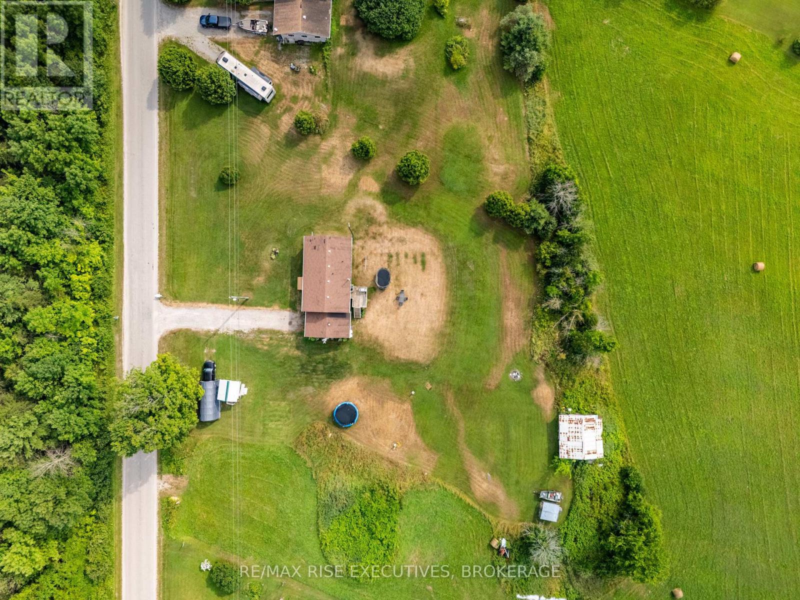 120 Ballycanoe Road, Front Of Yonge, Ontario  K0E 1R0 - Photo 39 - X12298879