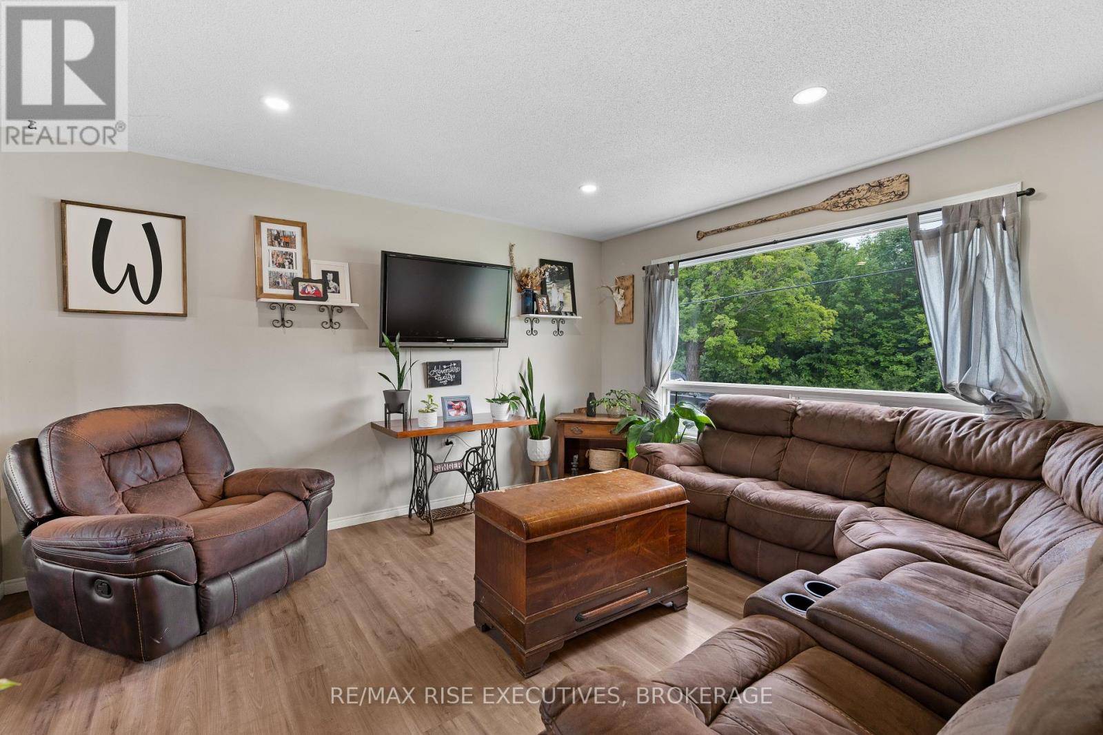 120 Ballycanoe Road, Front Of Yonge, Ontario  K0E 1R0 - Photo 6 - X12298879