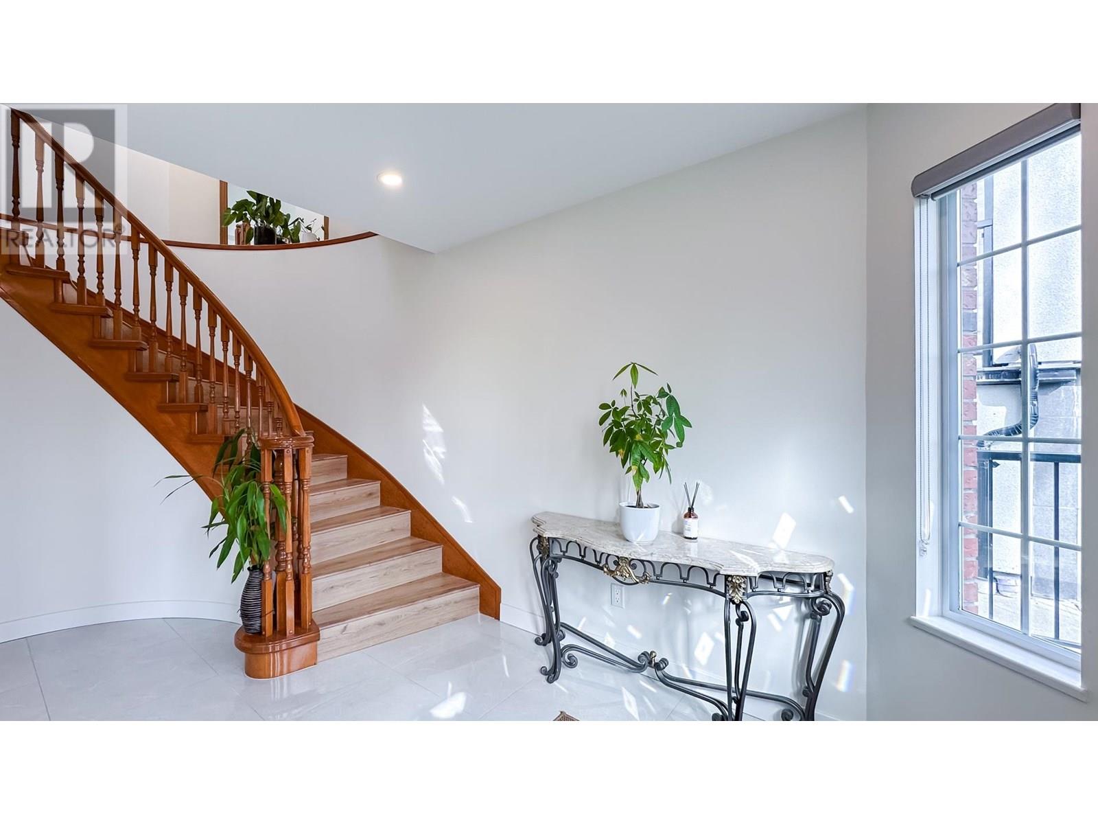 471 E 47th Avenue, Vancouver, British Columbia  V5W 2B3 - Photo 2 - R3029241