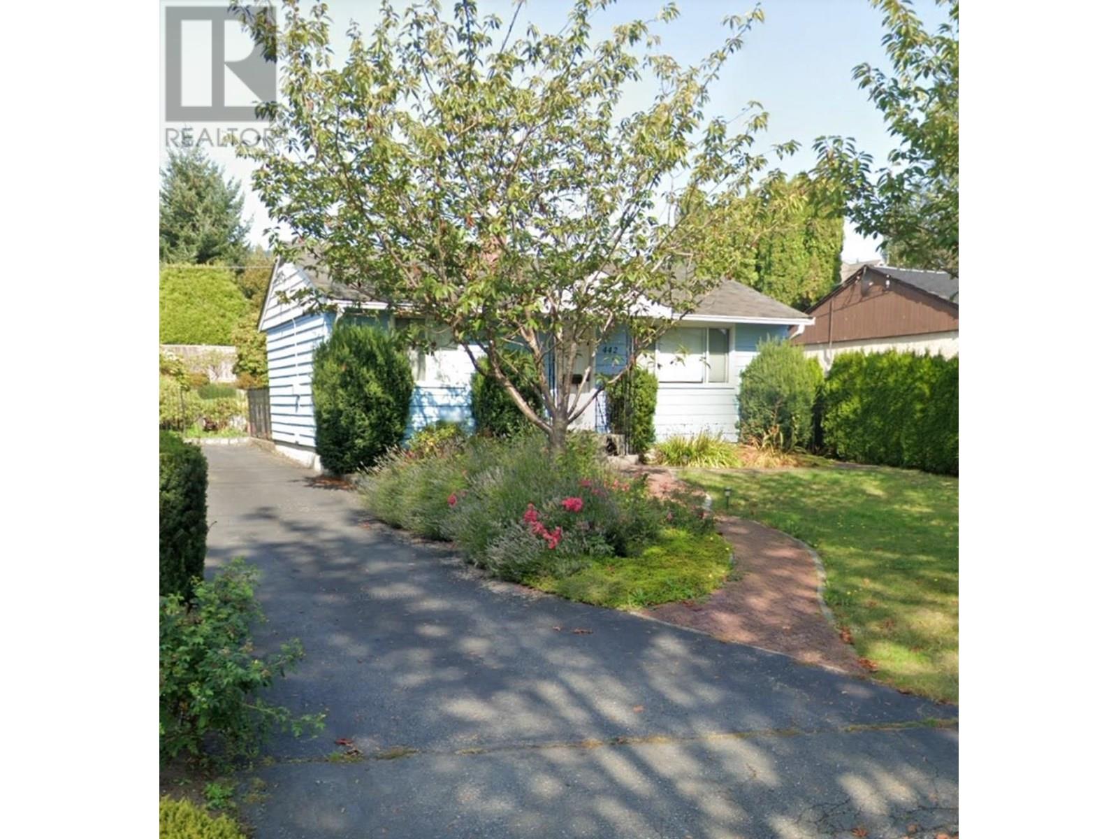 Property at 442 E 16TH STREET image
