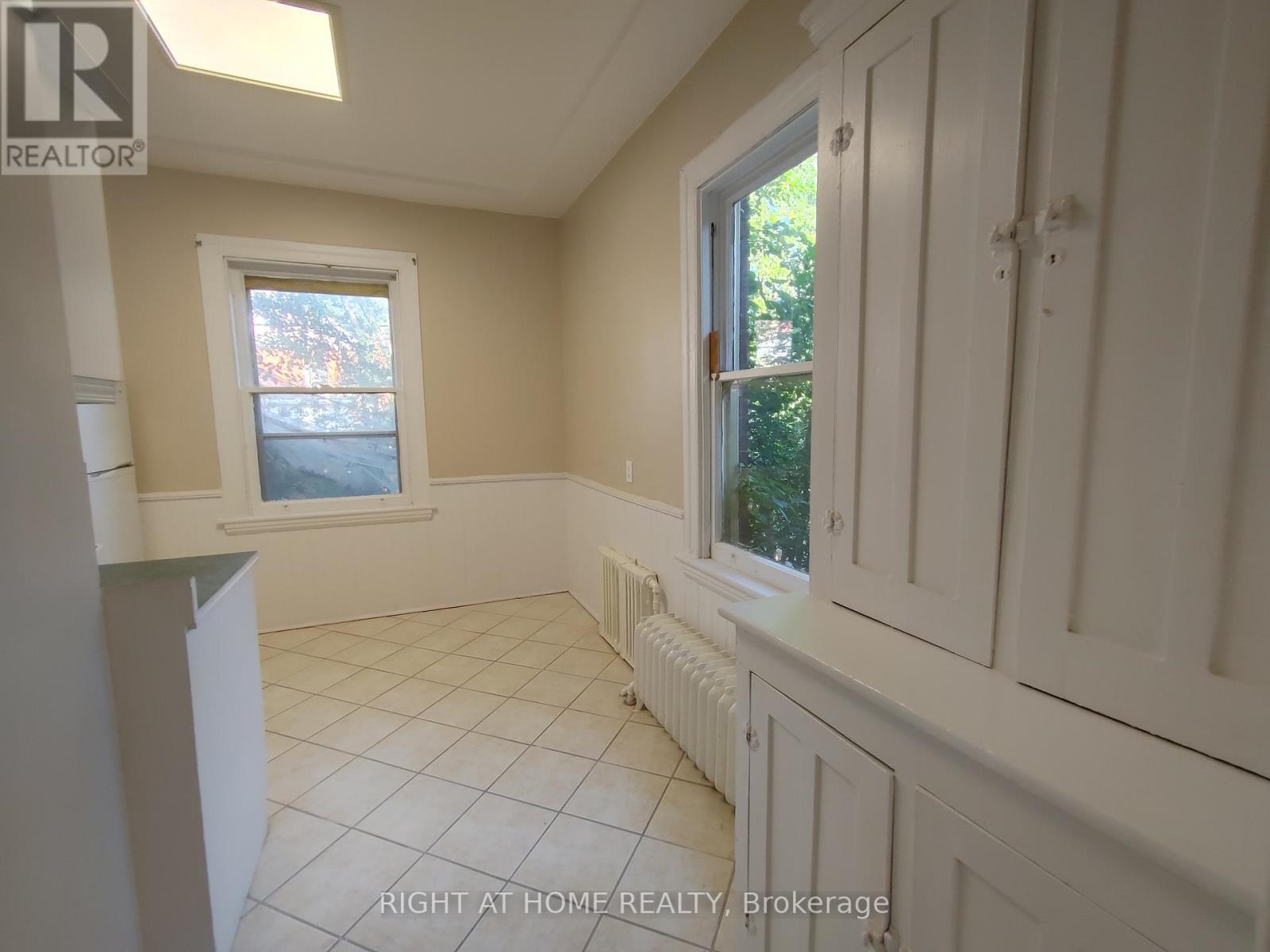 15 Sherman Avenue S, Hamilton, Ontario  L8M 2P5 - Photo 15 - X12298876