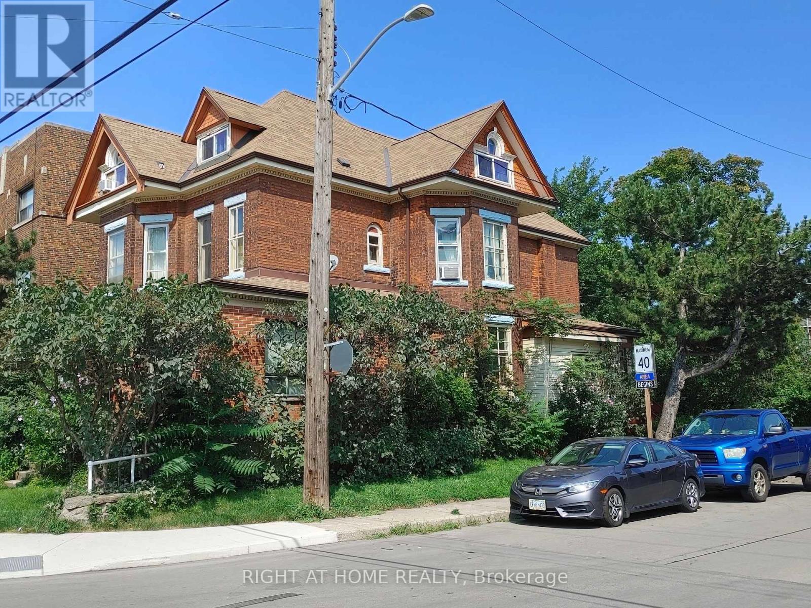 15 Sherman Avenue S, Hamilton, Ontario  L8M 2P5 - Photo 2 - X12298876