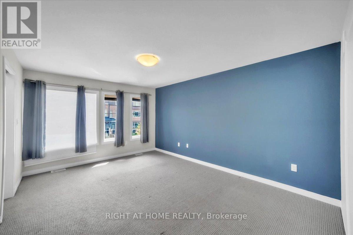 64 Soho Street, Hamilton, Ontario  L8J 0L4 - Photo 10 - X12298909