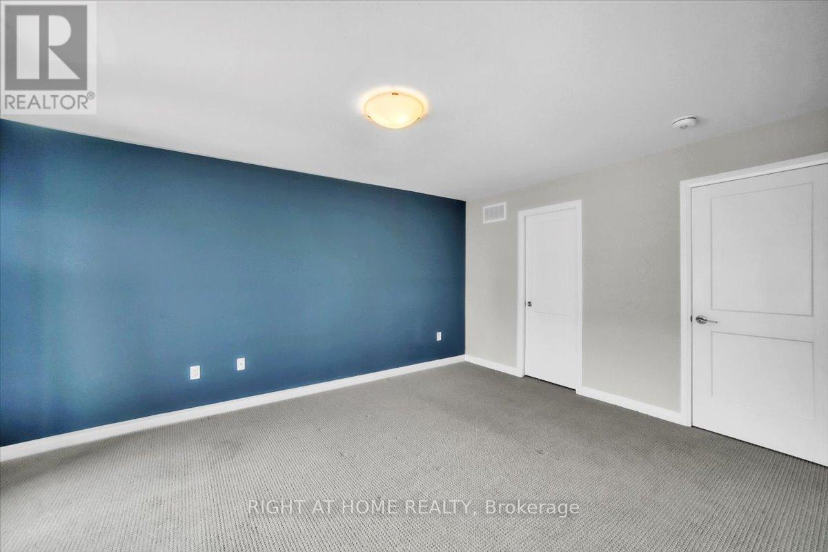 64 Soho Street, Hamilton, Ontario  L8J 0L4 - Photo 11 - X12298909