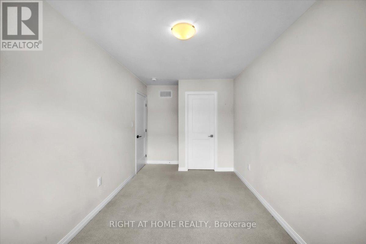 64 Soho Street, Hamilton, Ontario  L8J 0L4 - Photo 18 - X12298909