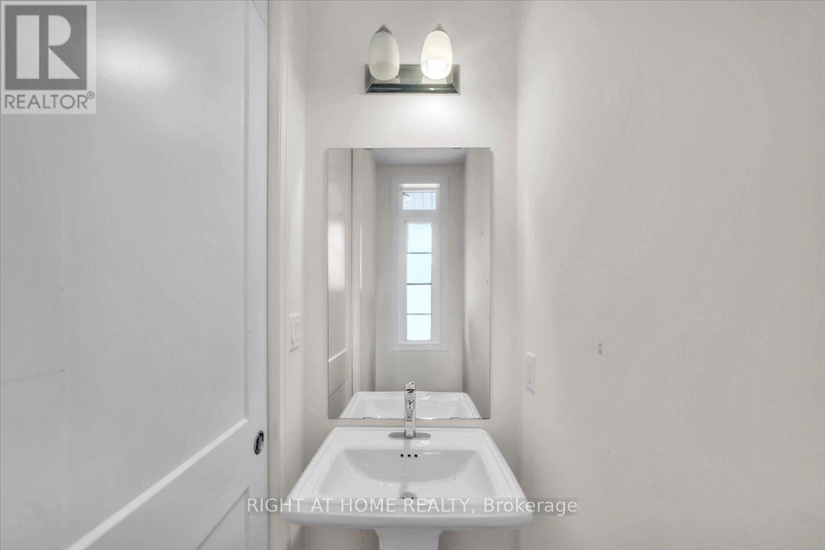 64 Soho Street, Hamilton, Ontario  L8J 0L4 - Photo 26 - X12298909