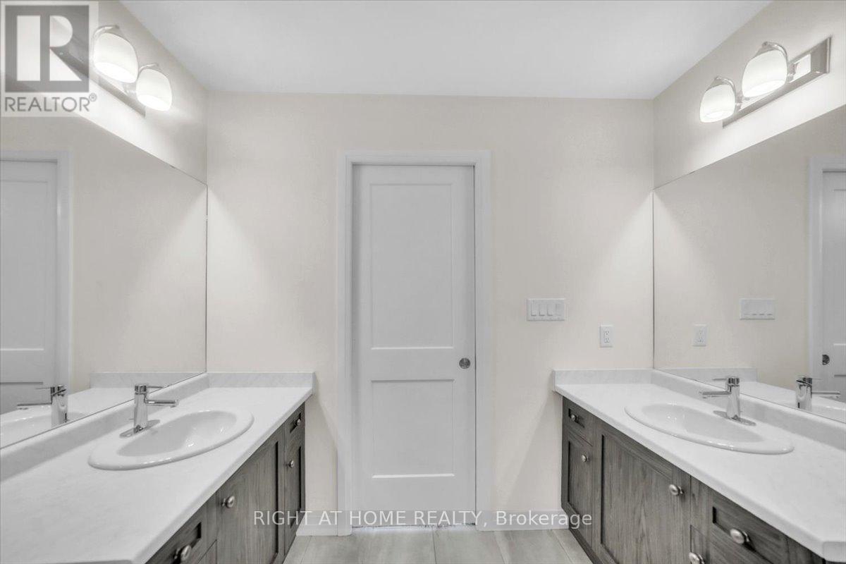 64 Soho Street, Hamilton, Ontario  L8J 0L4 - Photo 34 - X12298909