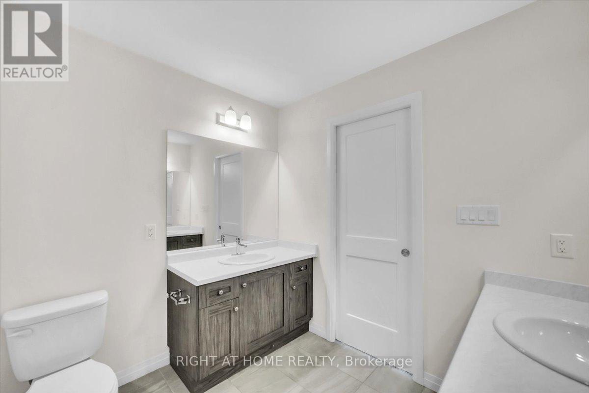 64 Soho Street, Hamilton, Ontario  L8J 0L4 - Photo 35 - X12298909