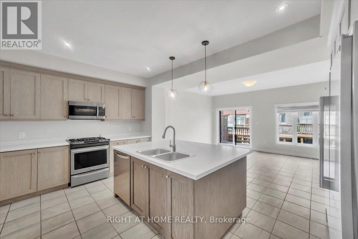 64 Soho Street, Hamilton, Ontario  L8J 0L4 - Photo 7 - X12298909