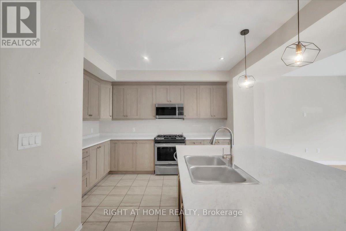 64 Soho Street, Hamilton, Ontario  L8J 0L4 - Photo 8 - X12298909
