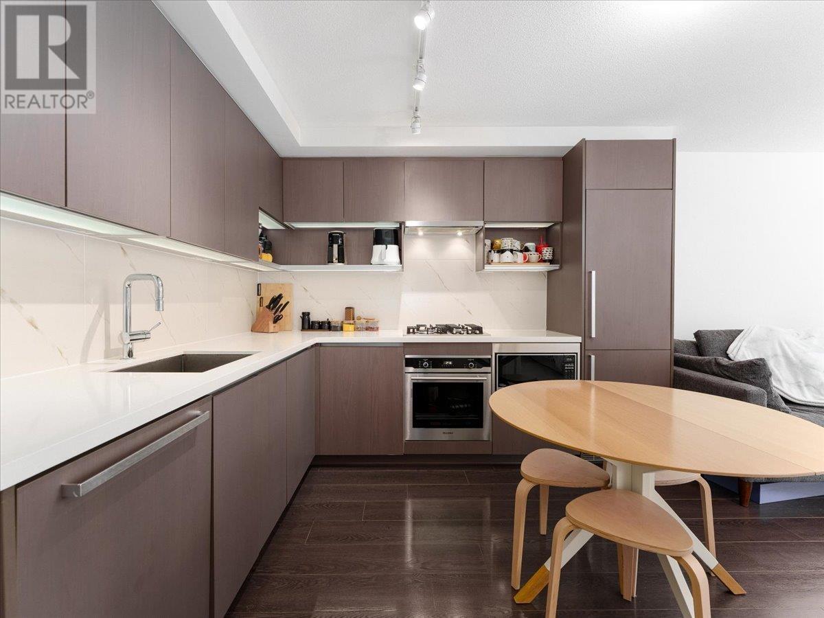 606 8833 Hazelbridge Way, Richmond, British Columbia  V6X 0N3 - Photo 5 - R3029303