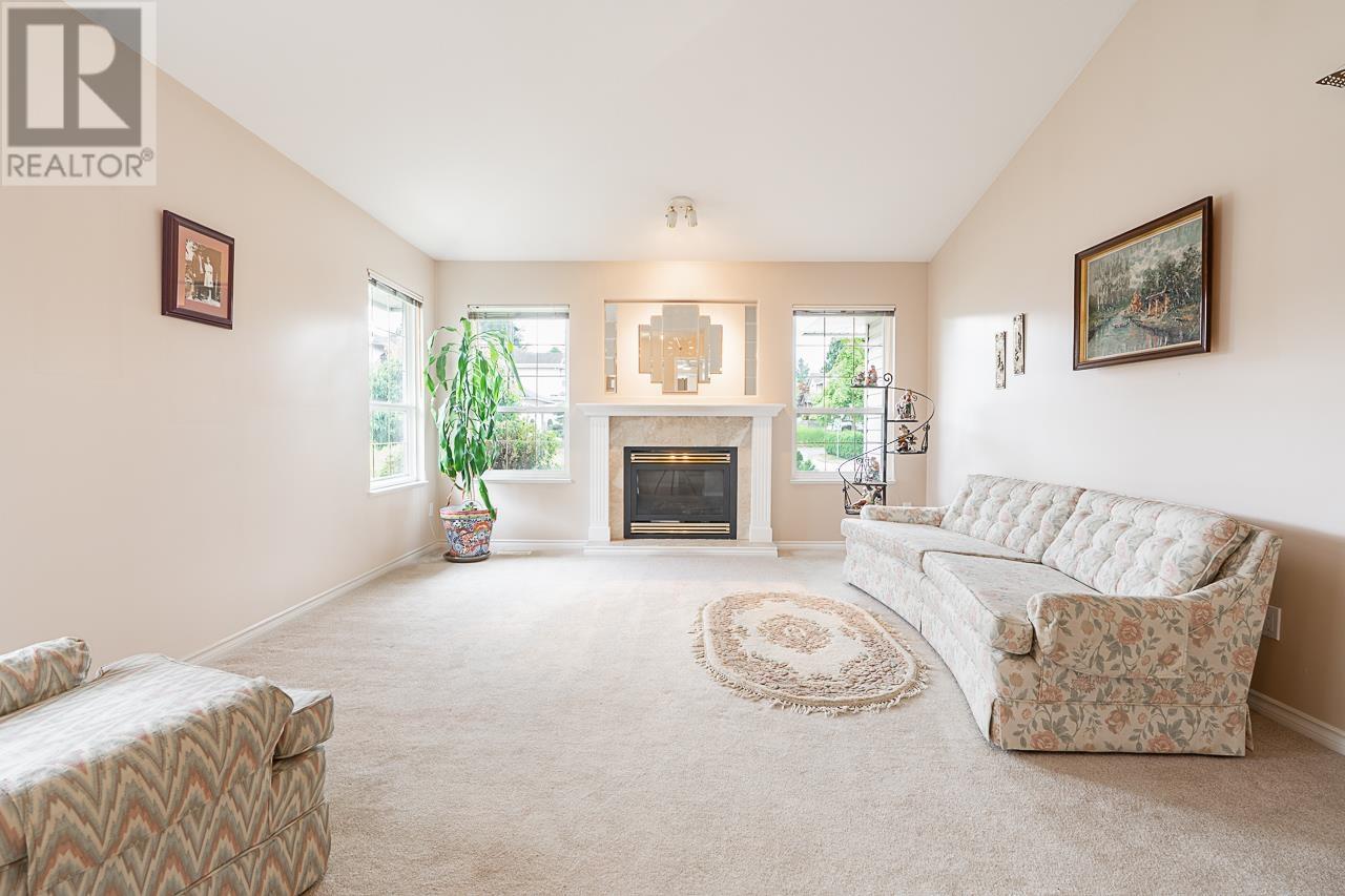 22081 124 Avenue, Maple Ridge, British Columbia  V2X 4J1 - Photo 5 - R3029328