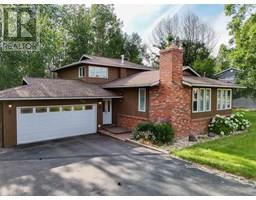 157 THOMPSON ROAD