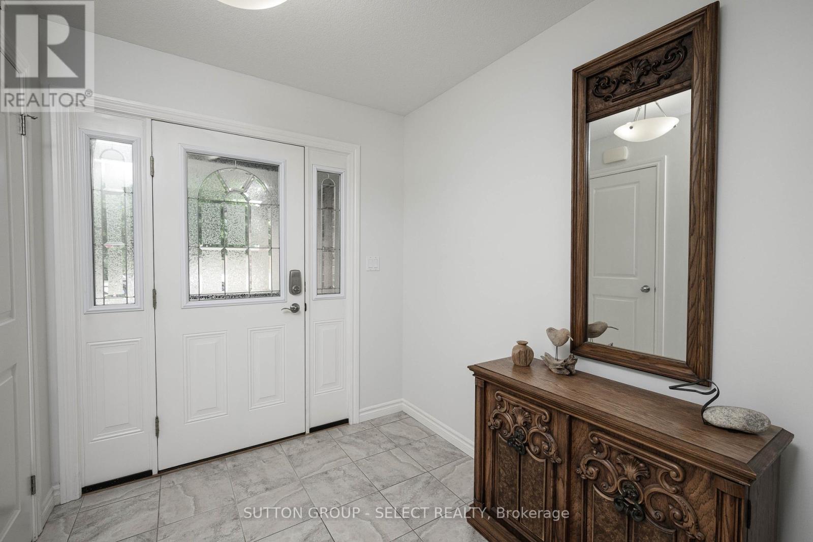 7 Ambleside Drive, St. Thomas, Ontario  N5P 0A9 - Photo 5 - X12293229