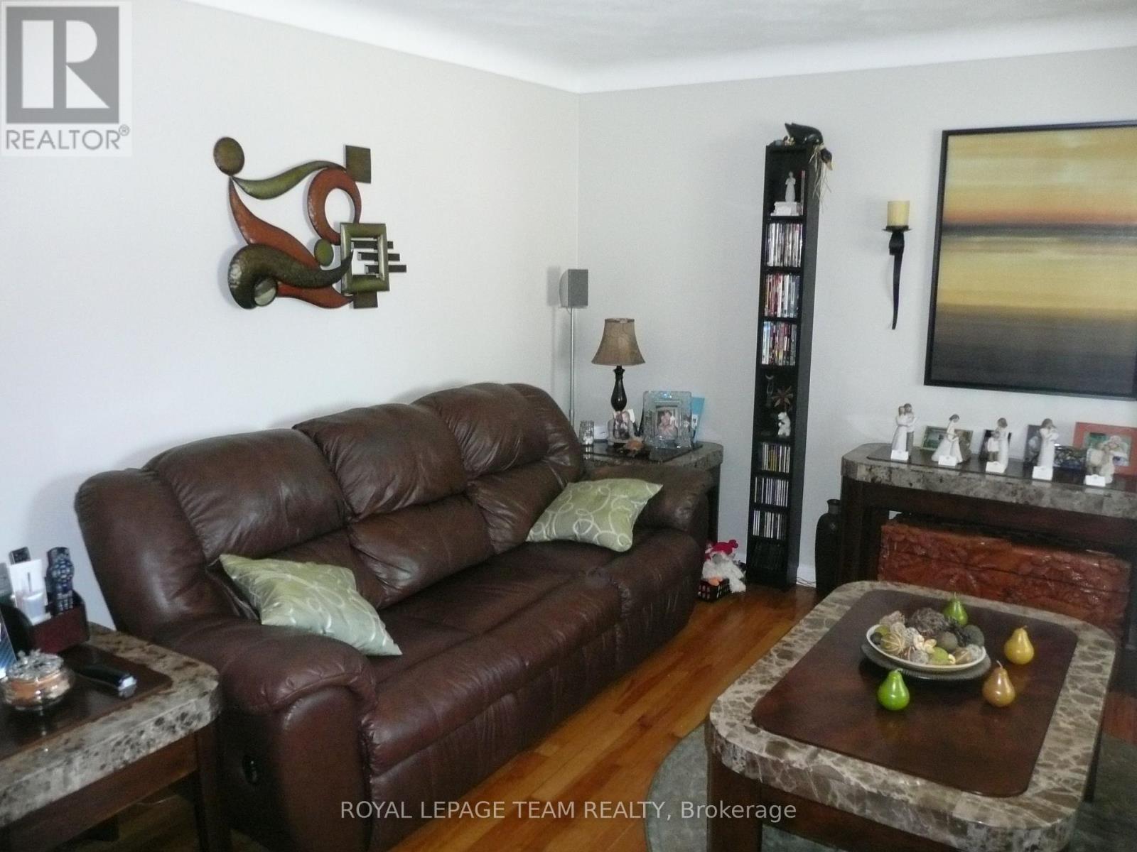 Property at 775 TROJAN AVENUE image 4
