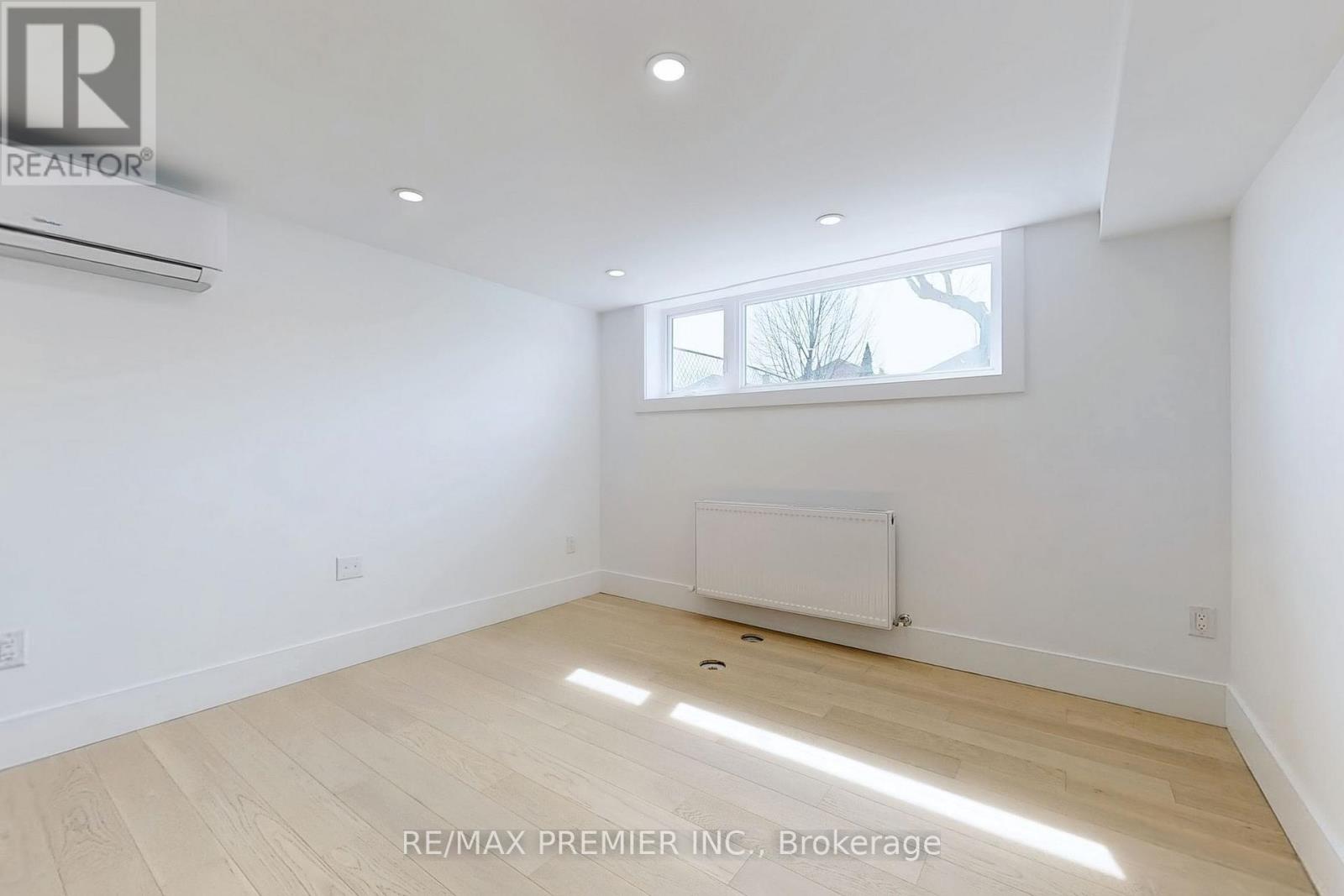 148 Lambton Avenue, Toronto, Ontario  M6N 2S9 - Photo 7 - W12298926