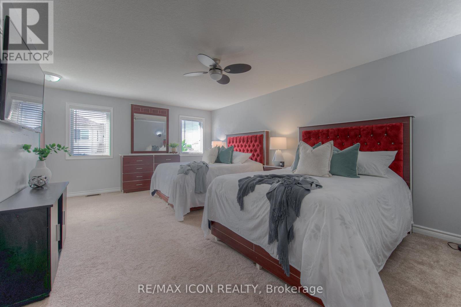 139 Pebblecreek Drive, Kitchener, Ontario  N2A 4M4 - Photo 23 - X12298924