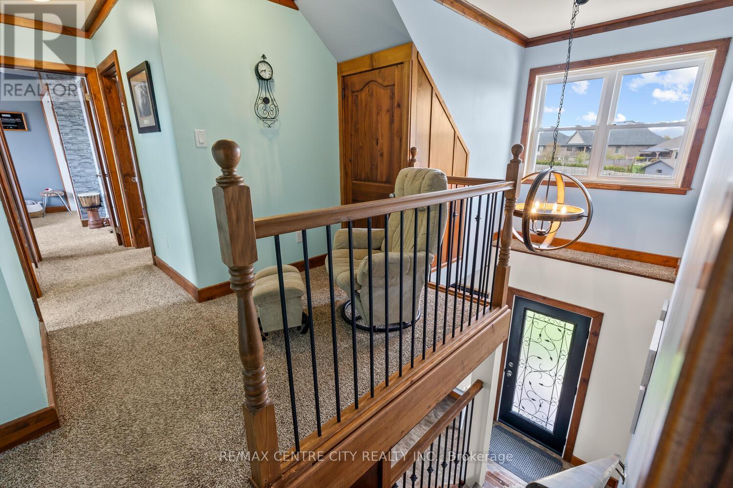 5623 Chriselle Place, Lucan Biddulph, Ontario  N0M 2J0 - Photo 10 - X12136647