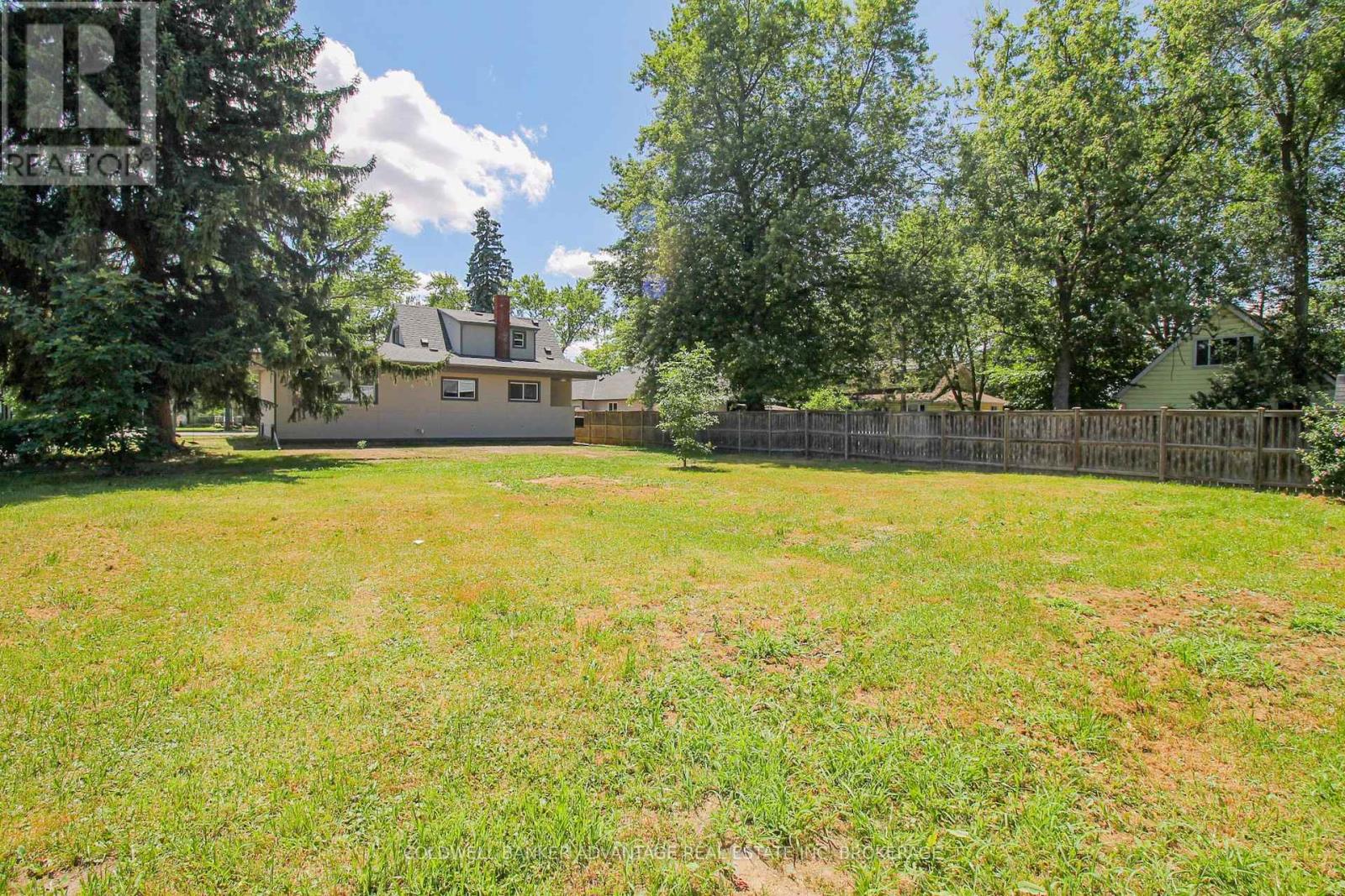 378 Thorold Road, Welland (N. Welland), Ontario  L3C 3W6 - Photo 31 - X12298963