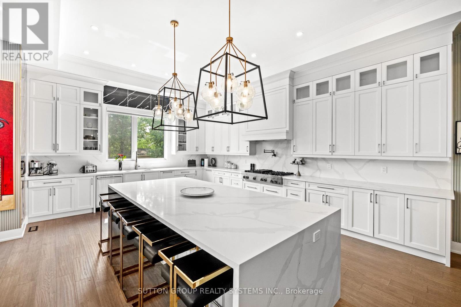 334 Third Line, Oakville, Ontario  L6L 4A4 - Photo 15 - W12296723
