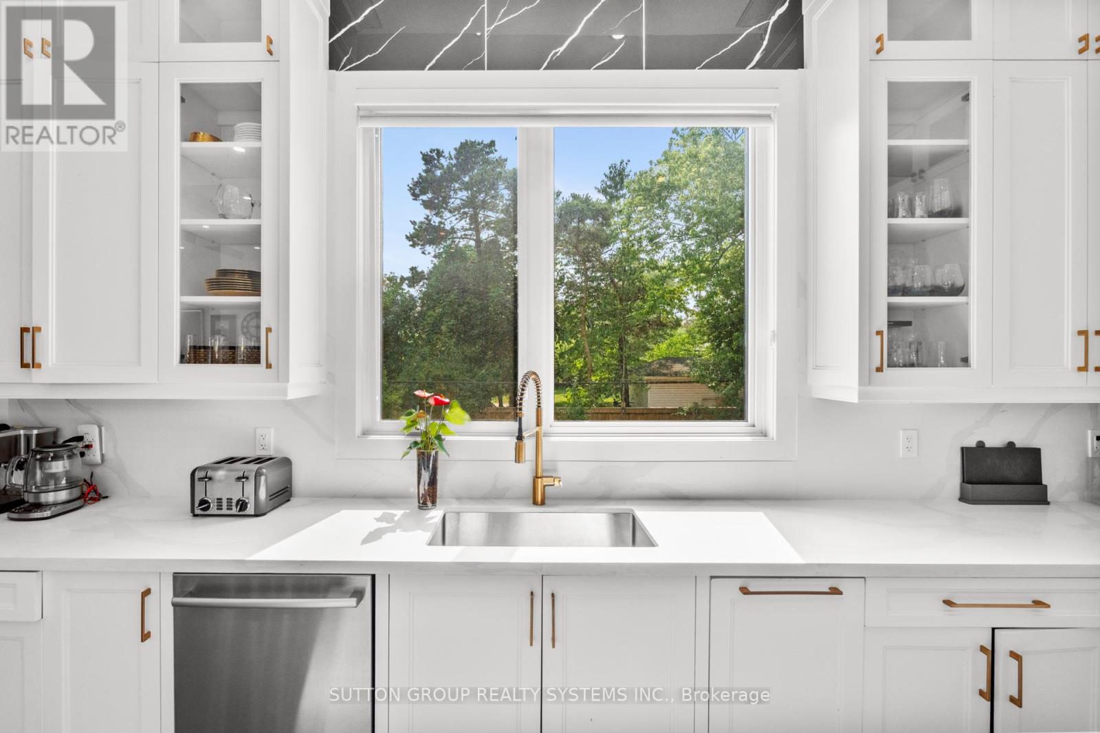 334 Third Line, Oakville, Ontario  L6L 4A4 - Photo 18 - W12296723