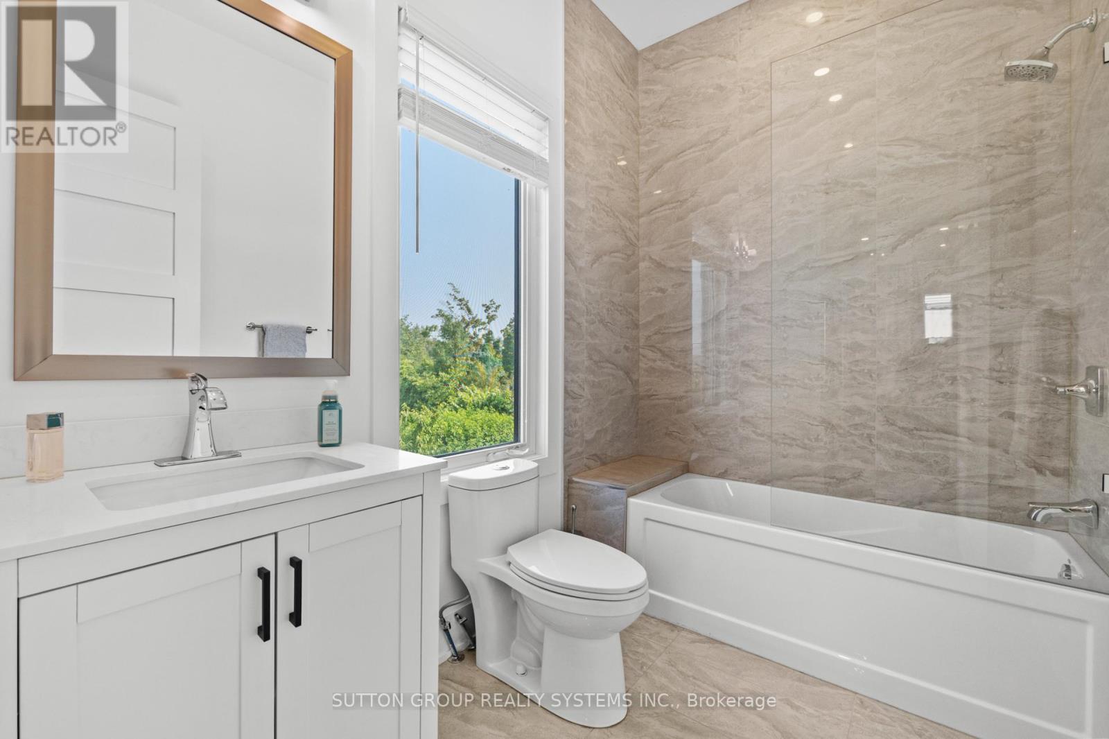334 Third Line, Oakville, Ontario  L6L 4A4 - Photo 35 - W12296723