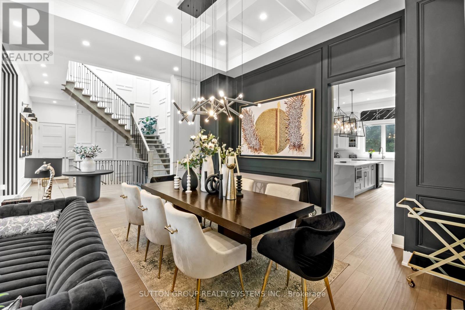 334 Third Line, Oakville, Ontario  L6L 4A4 - Photo 8 - W12296723