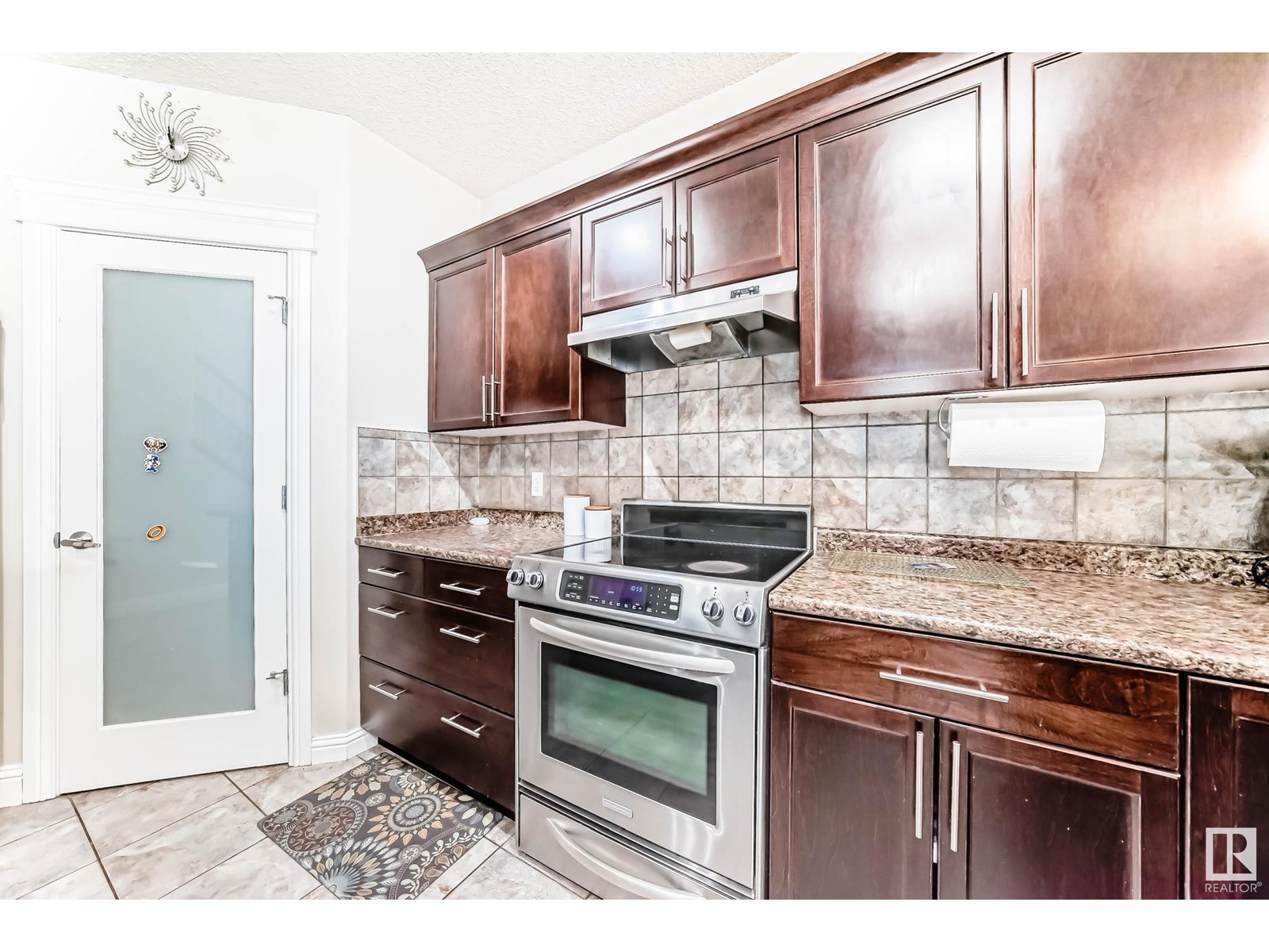 6159 12 Av Sw, Edmonton, Alberta  T6X 0M5 - Photo 6 - E4448978