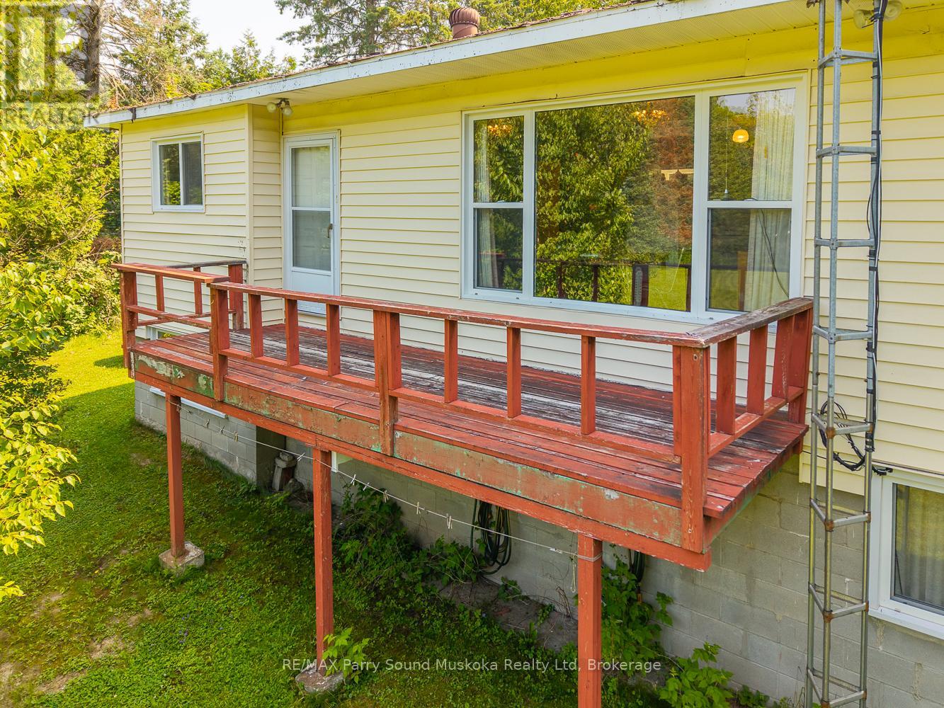 86 Lakeside Crescent, Mckellar, Ontario  P2A 0B4 - Photo 12 - X12298972