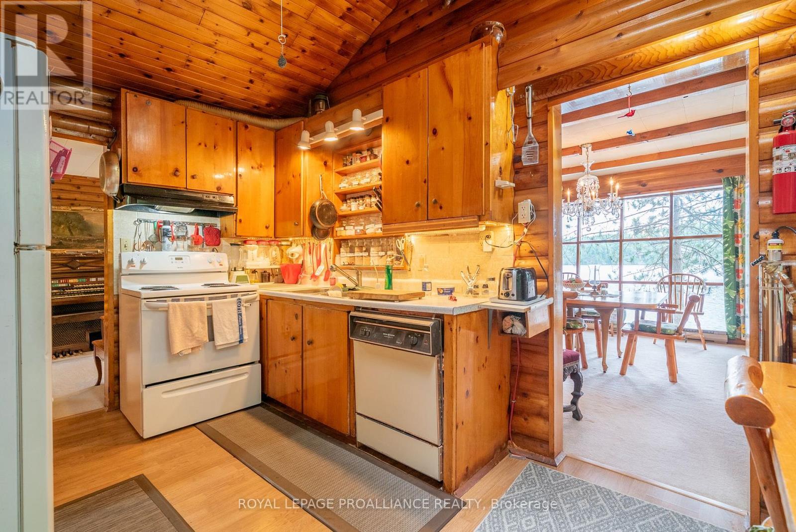 1346b S Mazinaw Heights Road, North Frontenac, Ontario  K0H 1K0 - Photo 16 - X12298967