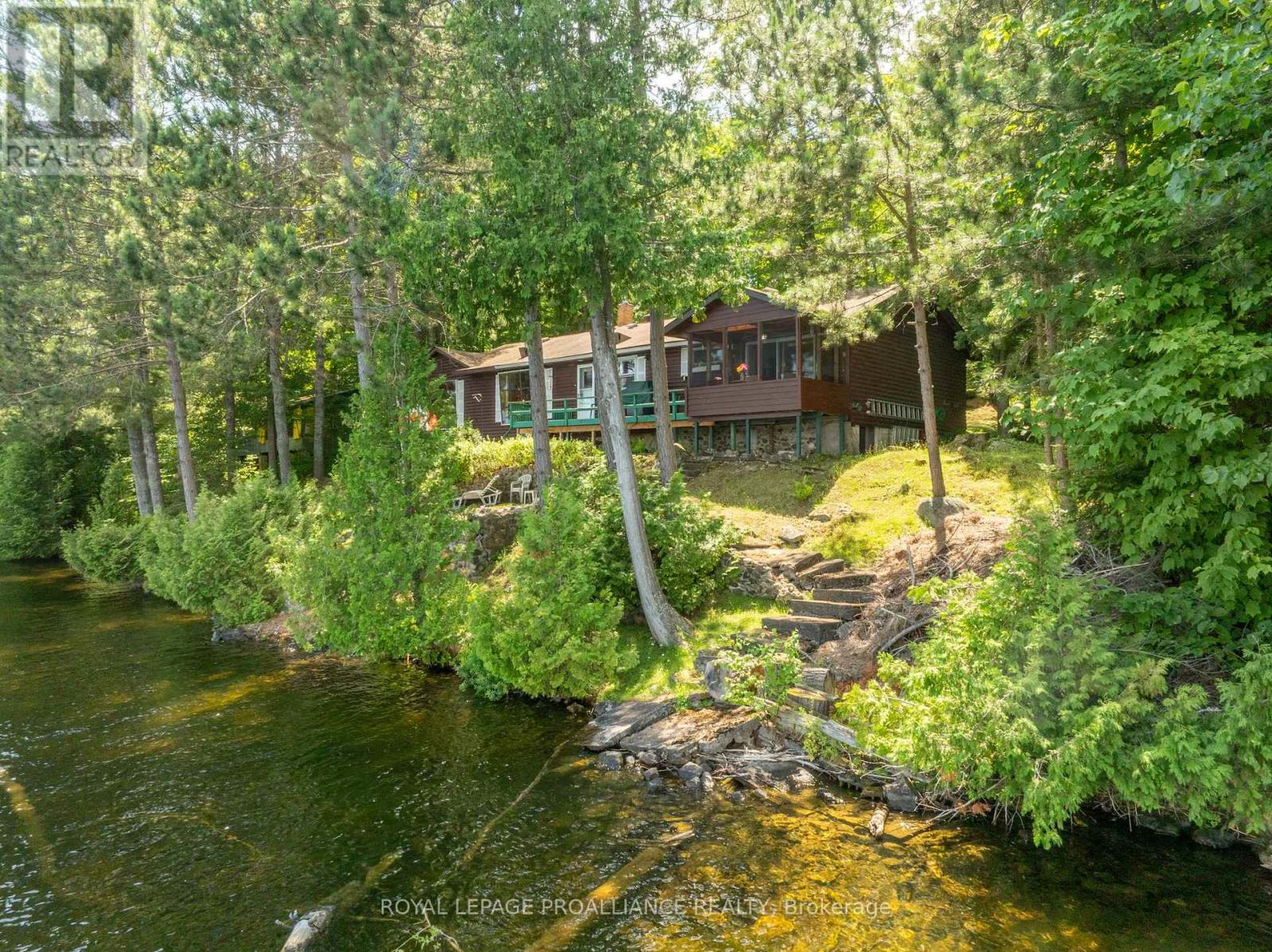 1346b S Mazinaw Heights Road, North Frontenac, Ontario  K0H 1K0 - Photo 2 - X12298967