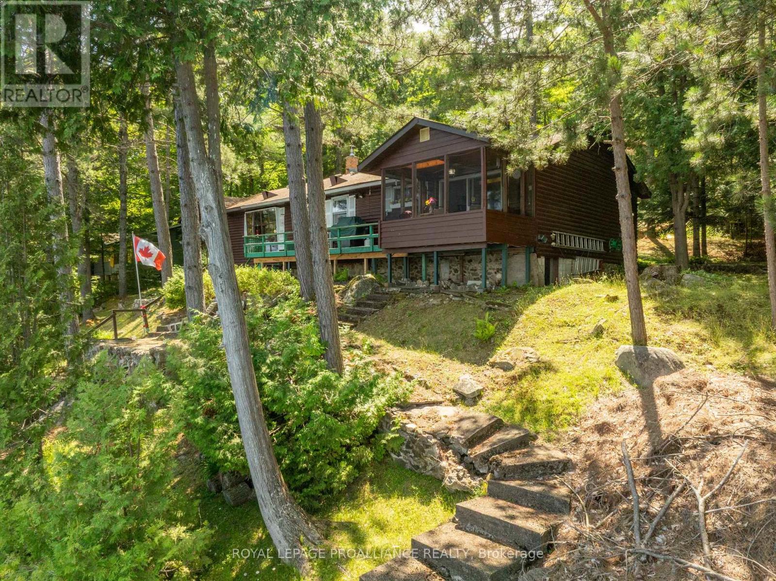 1346b S Mazinaw Heights Road, North Frontenac, Ontario  K0H 1K0 - Photo 9 - X12298967