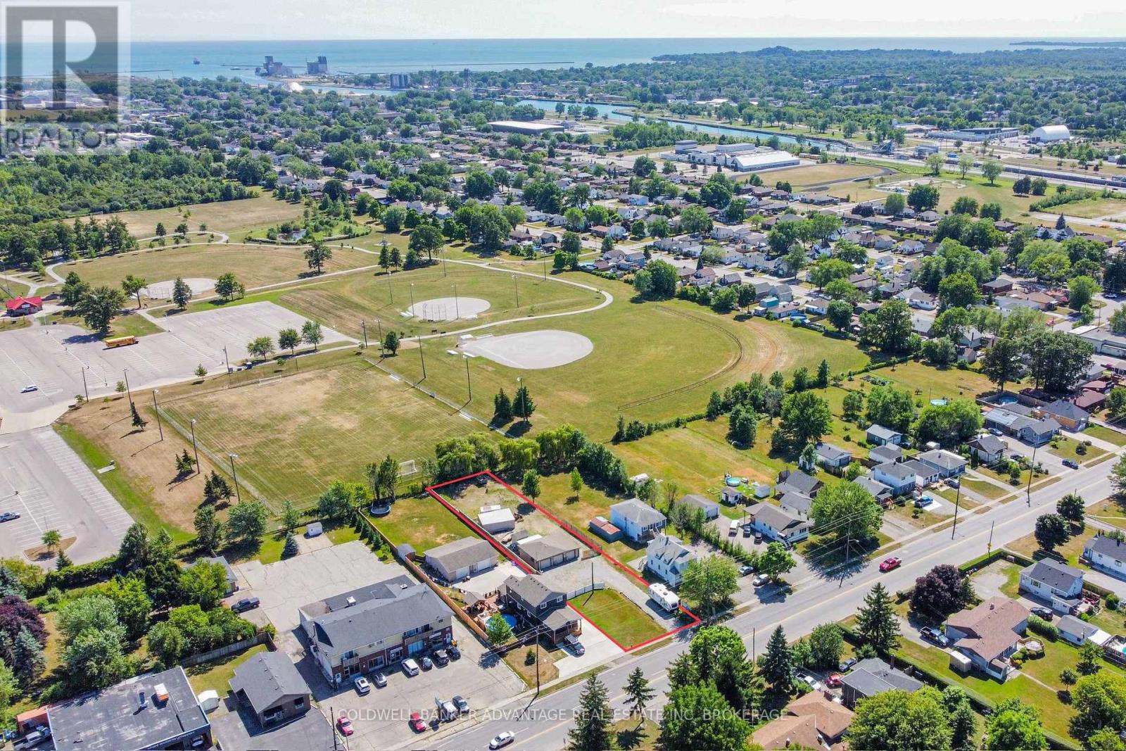 173 Main Street E, Port Colborne, Ontario  L3K 1S5 - Photo 1 - X12298993