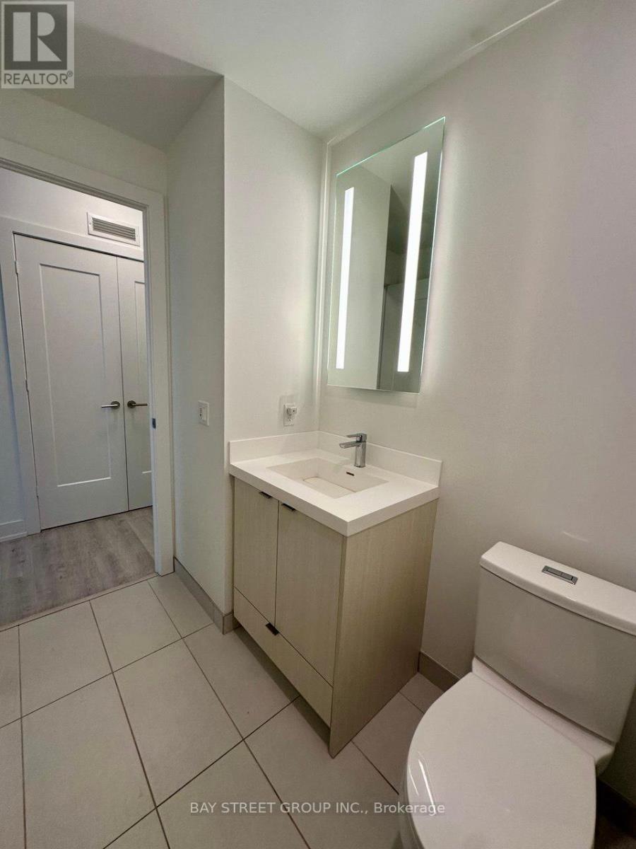 Property at 2207 - 30 INN ON THE PARK DRIVE image 3