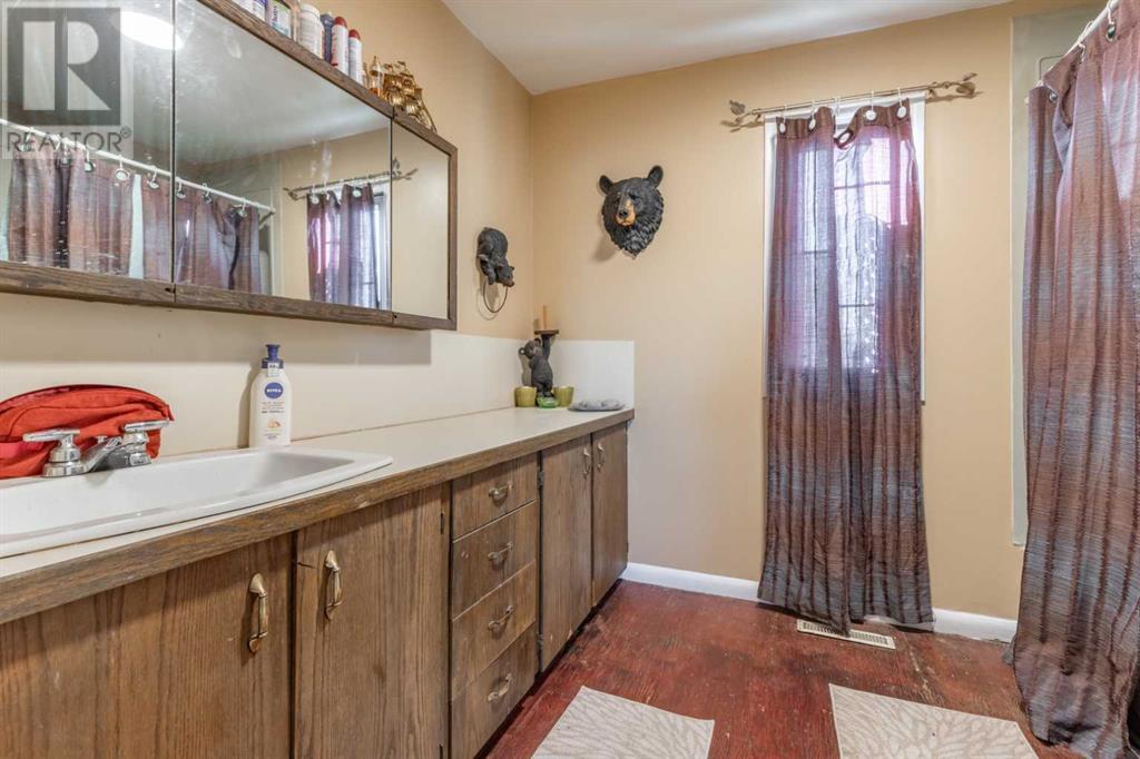 126 3 Street, Stirling, Alberta  T0K 2E0 - Photo 12 - A2186421