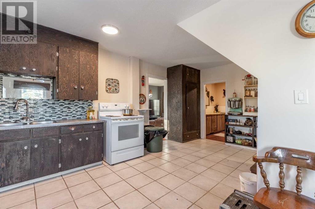 126 3 Street, Stirling, Alberta  T0K 2E0 - Photo 10 - A2186421